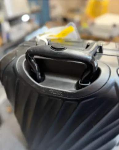 TUMI 伸縮ハンドルロック不良修理 修理前