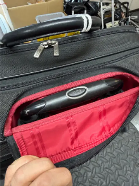 TUMI 伸縮ハンドル修理 修理前