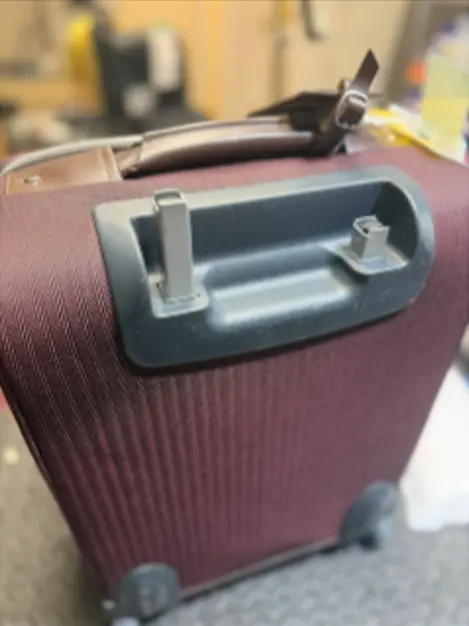 ポールスミス 伸縮ハンドル部品修理 修理前