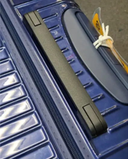 RIMOWA 樹脂ハンドル交換(特殊タイプ・形状違い対応) 修理後
