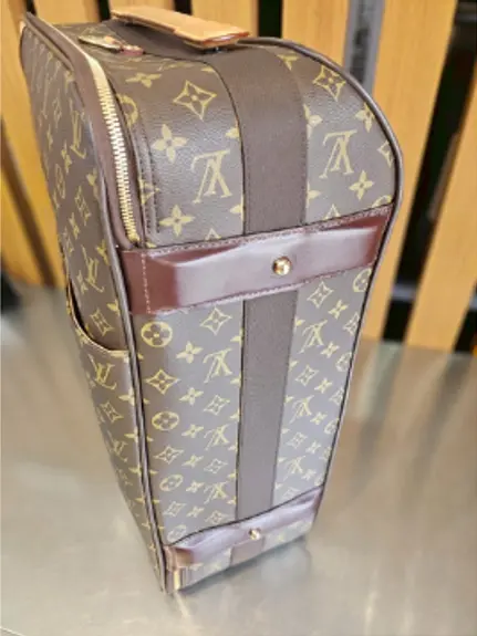 LOUIS VUITTON Louis Vuitton ゴムヒンジ破損修理 修理後