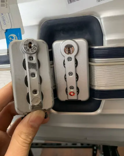 RIMOWA シルバーインテグラ TSA002 → TSA006ロック交換（アップグレード対応） 修理前