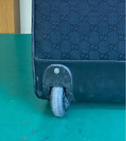 GUCCI 伸縮ハンドル交換修理(取っ手割れ) 修理前