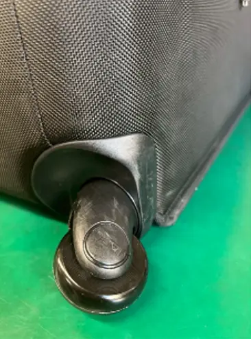 TUMI TUMI キャスター破損修理 修理後