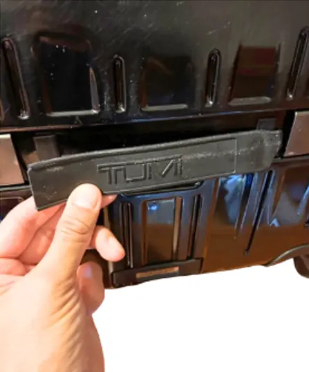 TUMI ラバー部品交換修理 修理前
