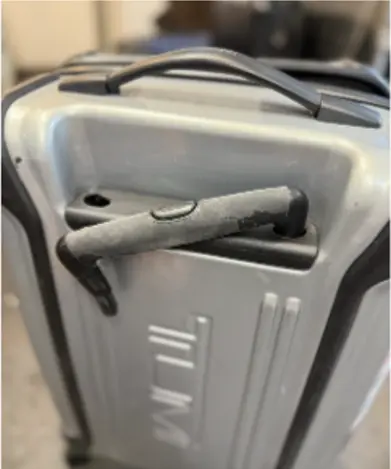 TUMI 伸縮ハンドル修理 修理前