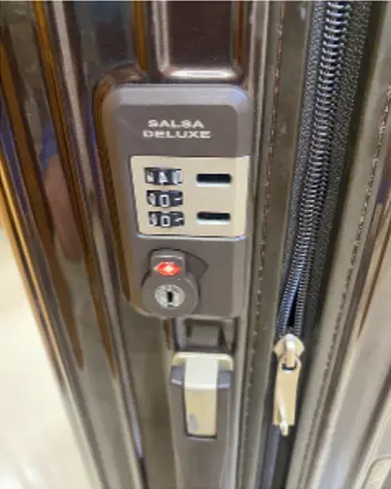 RIMOWA サルサデラックス ロック交換(ポリカーボネートケース) 修理後