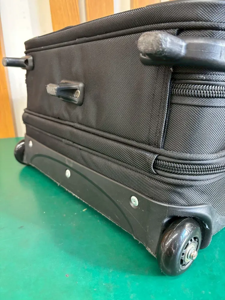 Samsonite キャスター交換修理 修理後