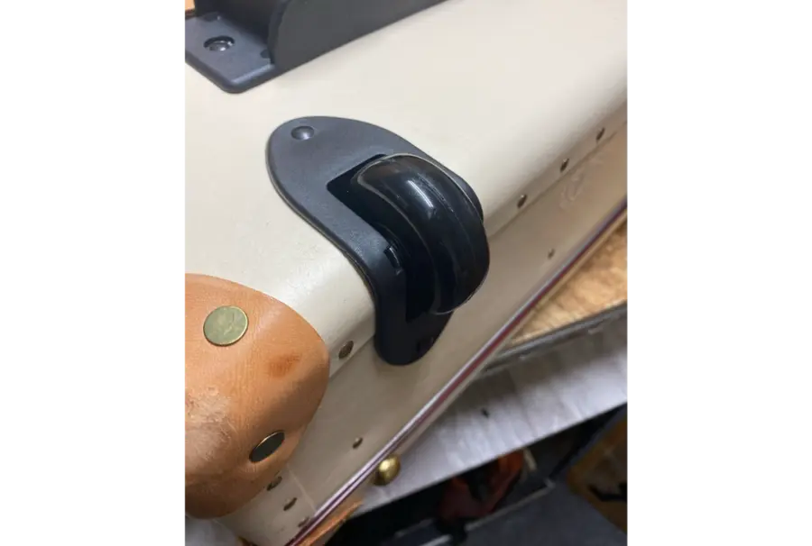 グローブトロッターのボディ割れを補修した状態(修理後)