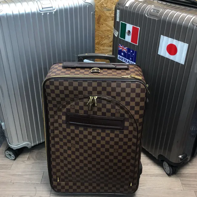 ルイヴィトンスーツケース