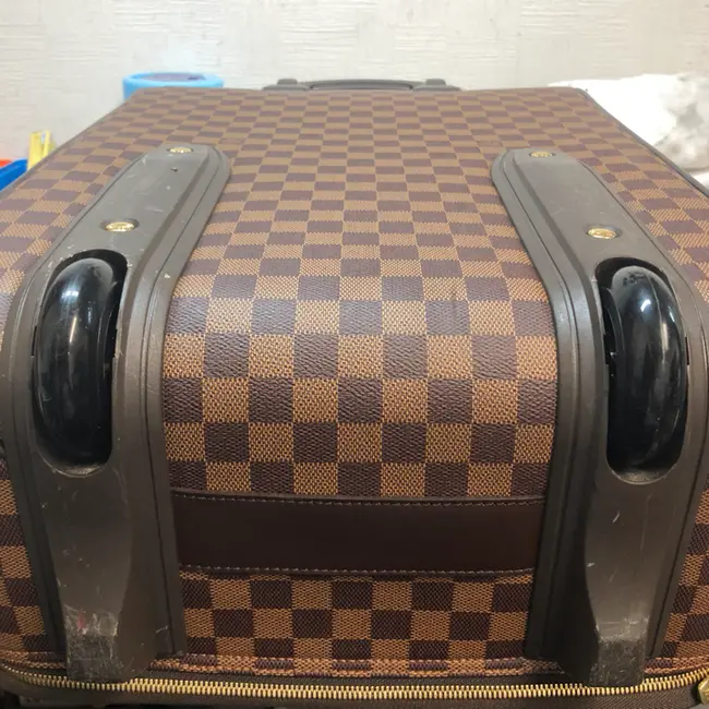 ルイヴィトンスーツケース修理後