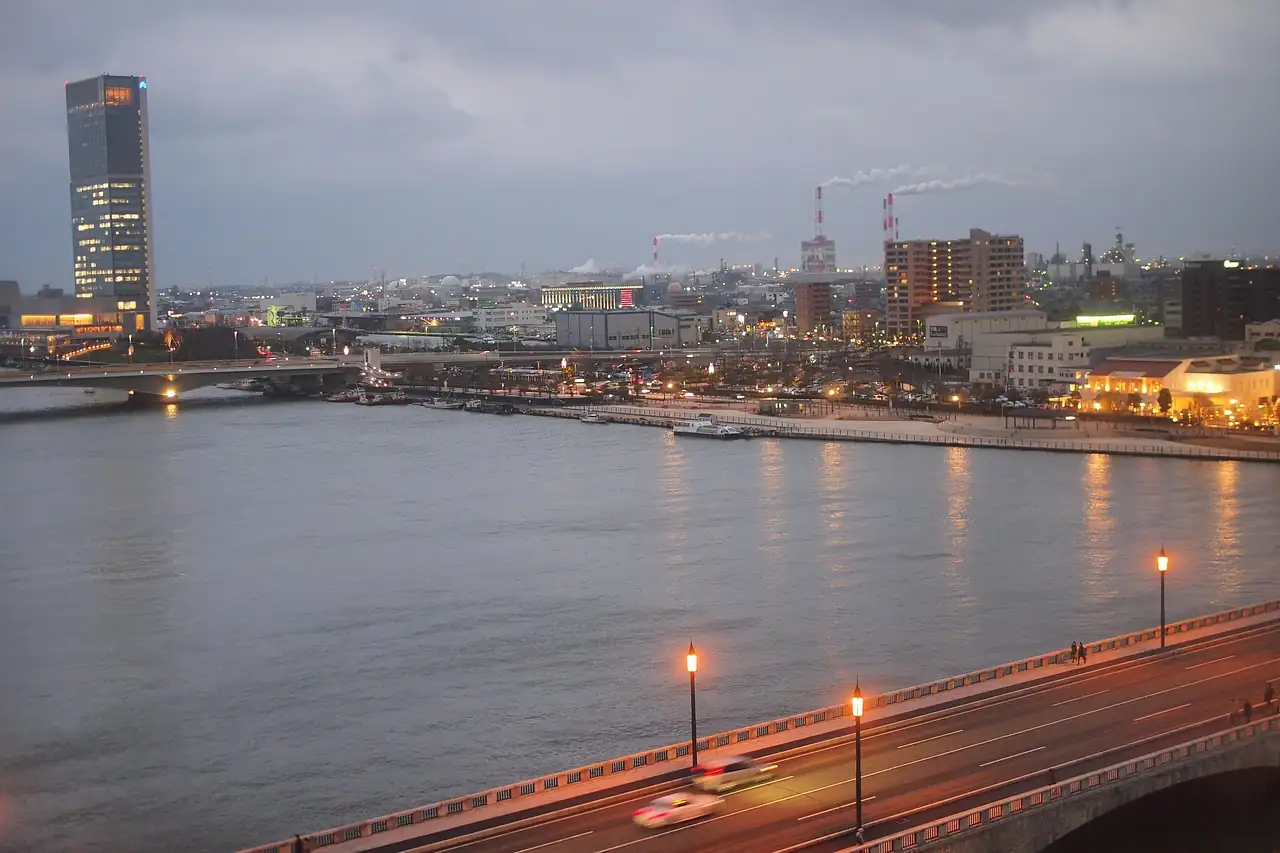 新潟県阿賀町|新潟市街地(信濃川・萬代橋周辺)