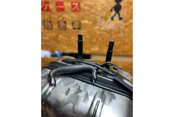 TUMIの伸縮ハンドル修理