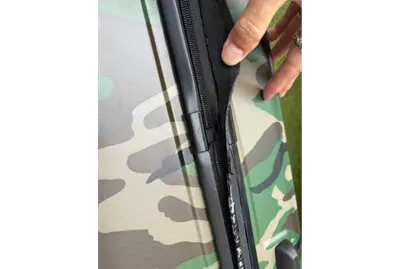 開閉する部品（ヒンジ）が壊れた、異音がする。