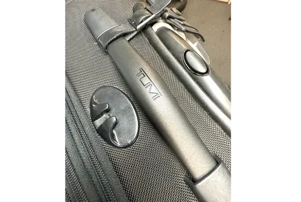 TUMIのハンドル修理