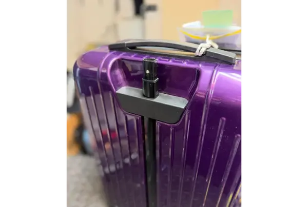 リモワの伸縮ハンドル修理