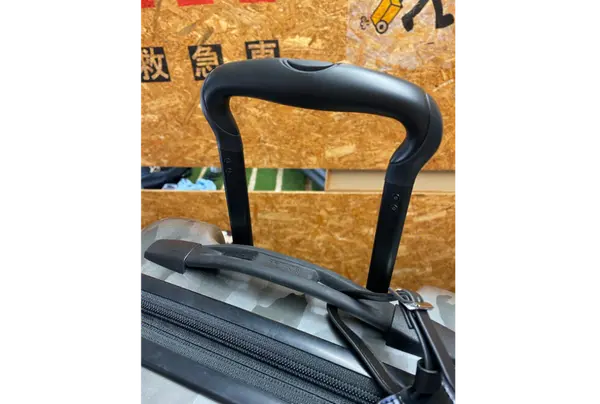 TUMIの伸縮ハンドル修理